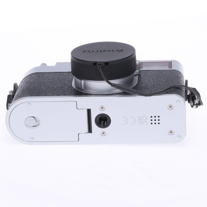 富士フイルム X half (FUJIFILM X-HF1) シルバー AB-ランク 中古