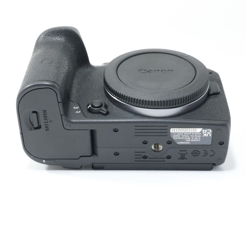 EOS R7 ボディー