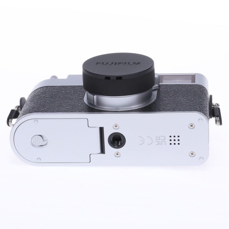 X half (FUJIFILM X-HF1) シルバー