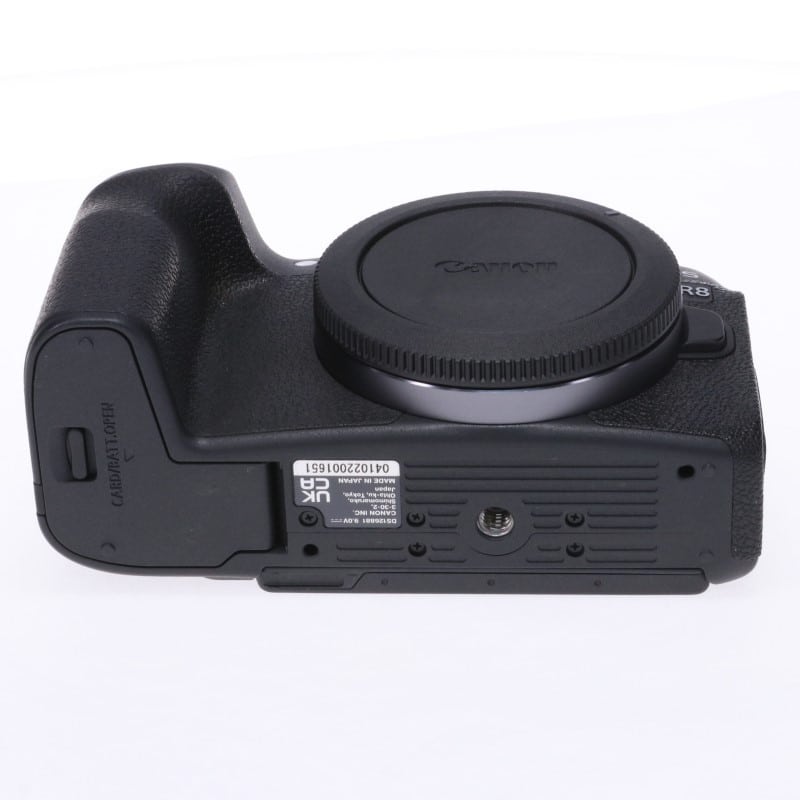EOS R8 ボディー