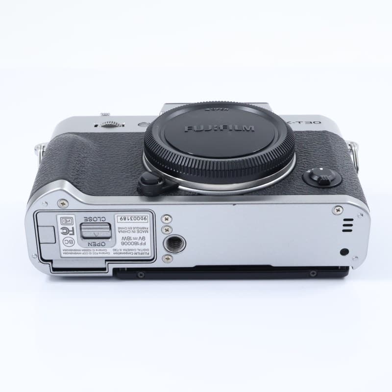 富士フイルム FUJIFILM X-T30 ボディ シルバー ABランク 中古｜フジヤ