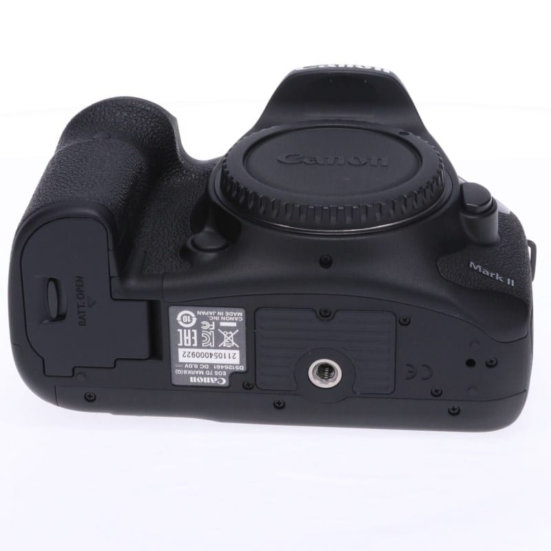 EOS 7D Mark II ボディー
