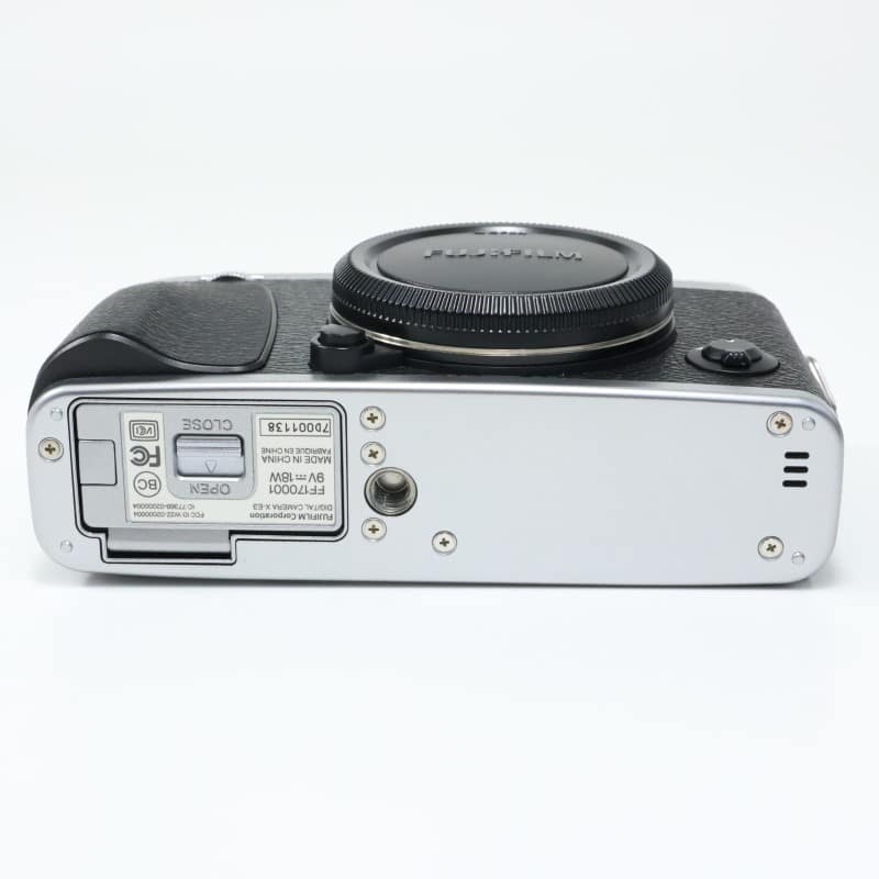 FUJIFILM X-E3 ボディ シルバー