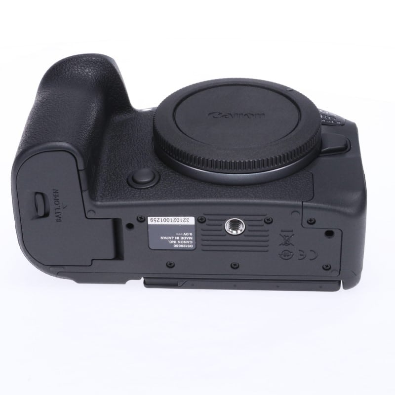 EOS R6 Mark II ボディー