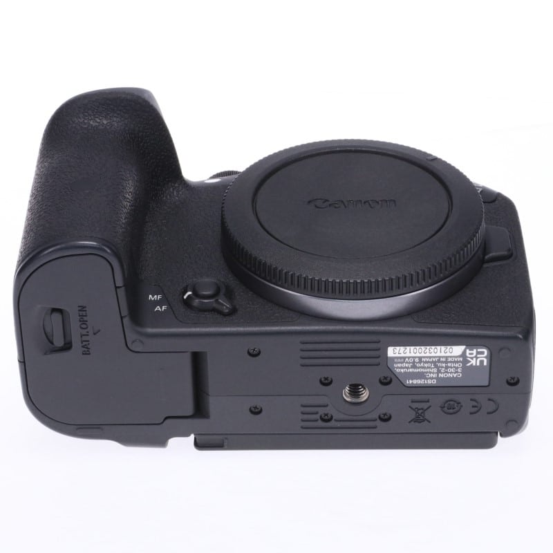 EOS R7 ボディー