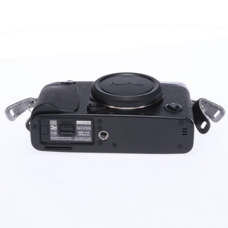 富士フイルム FUJIFILM X-E3 ボディ ブラック 中古