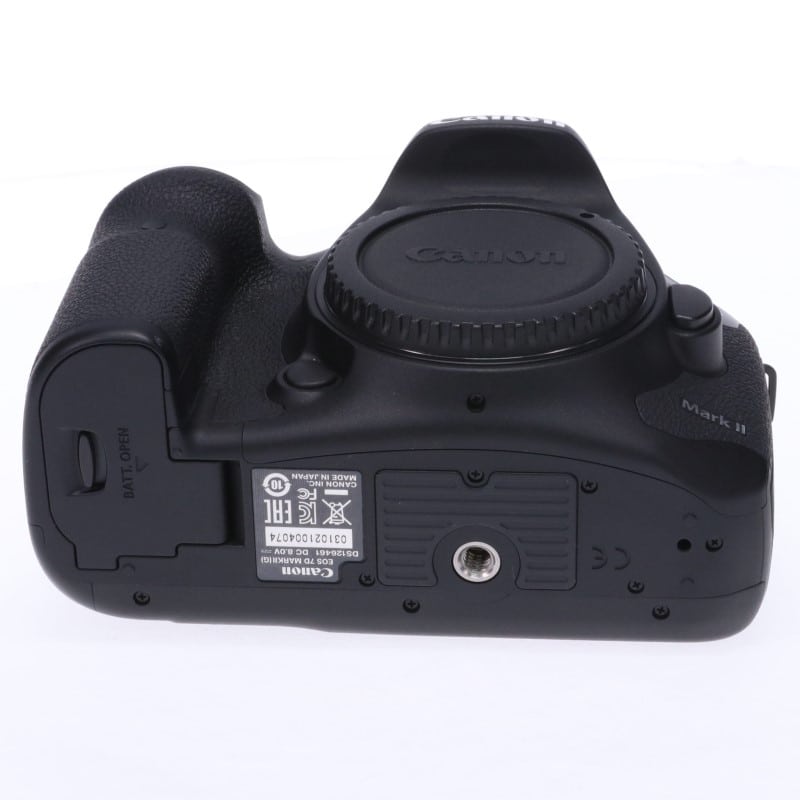 EOS 7D Mark II ボディー