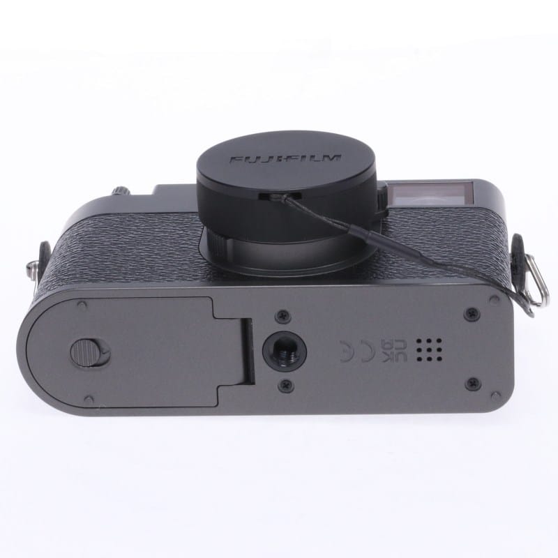 X half (FUJIFILM X-HF1) チャコールシルバー