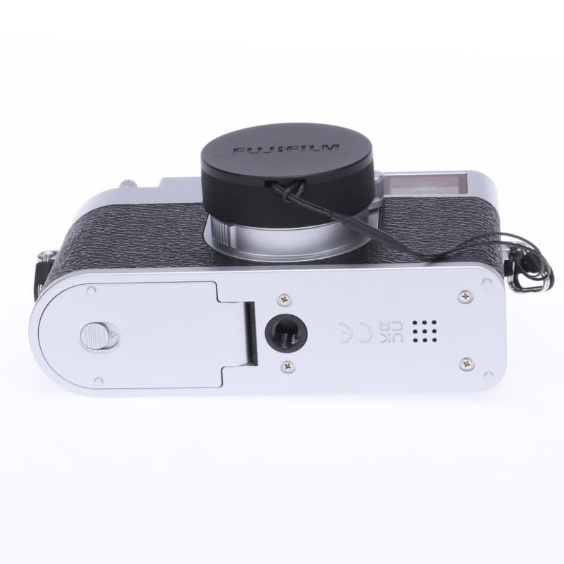 X half (FUJIFILM X-HF1) シルバー