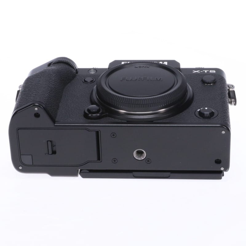 富士フイルム FUJIFILM X-T5 ボディ ブラック 中古