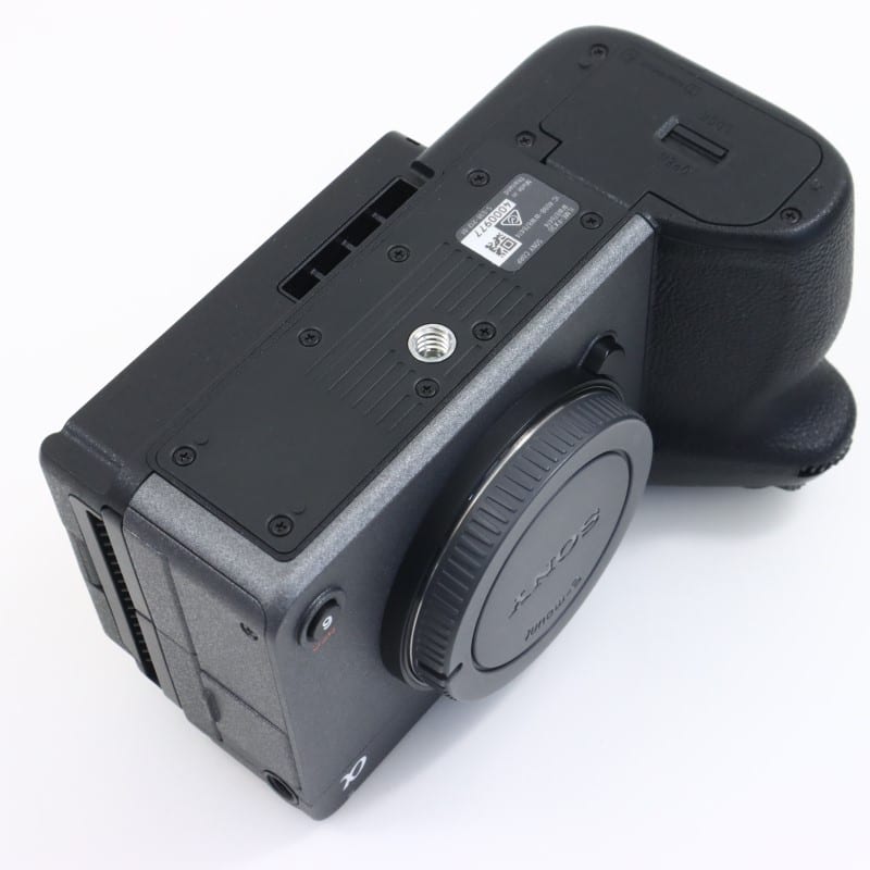 FX30 XLRハンドルユニット同梱モデル ILME-FX30