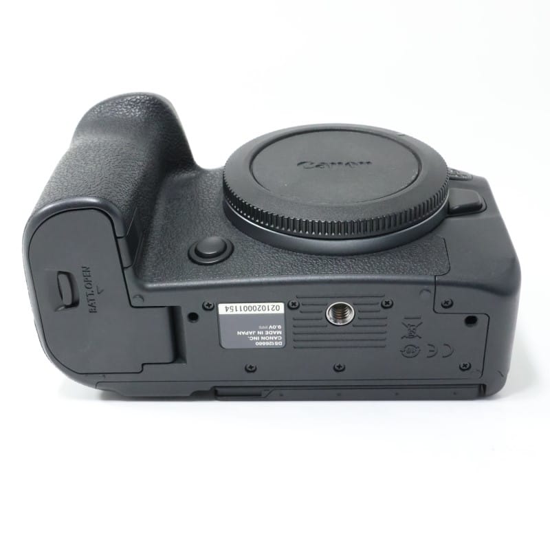 EOS R6 Mark II ボディー
