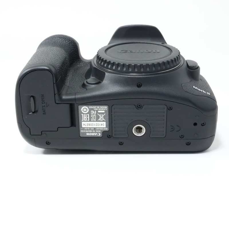 EOS 7D Mark II ボディー