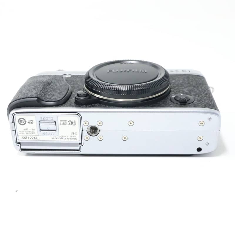 FUJIFILM X-E1 ボディ シルバー