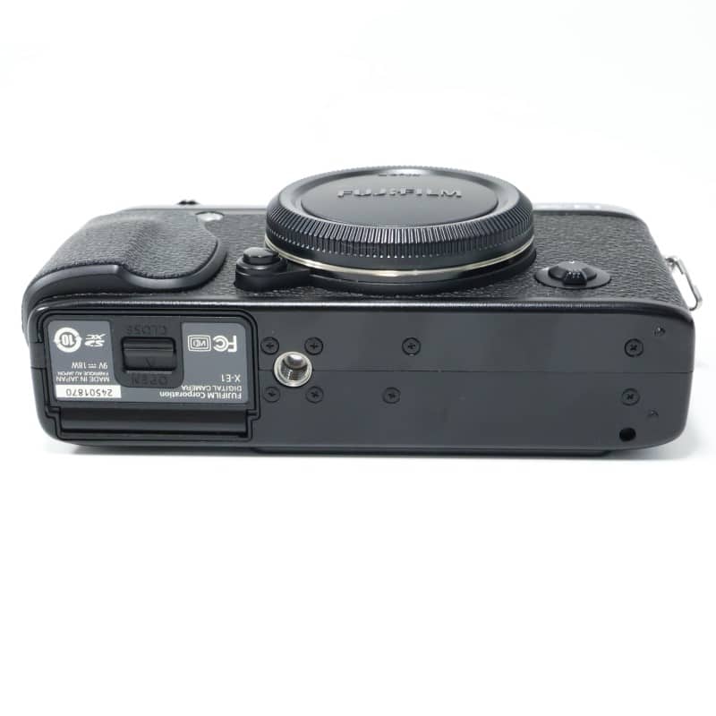 eeeさん専用　FUJIFILM X-E1 ブラック 本体 Amazon.co.jp: FUJIFILM ミラーレス一眼 X-E1 ボディ ブラック