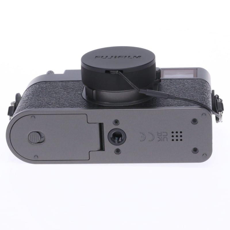 X half (FUJIFILM X-HF1) チャコールシルバー