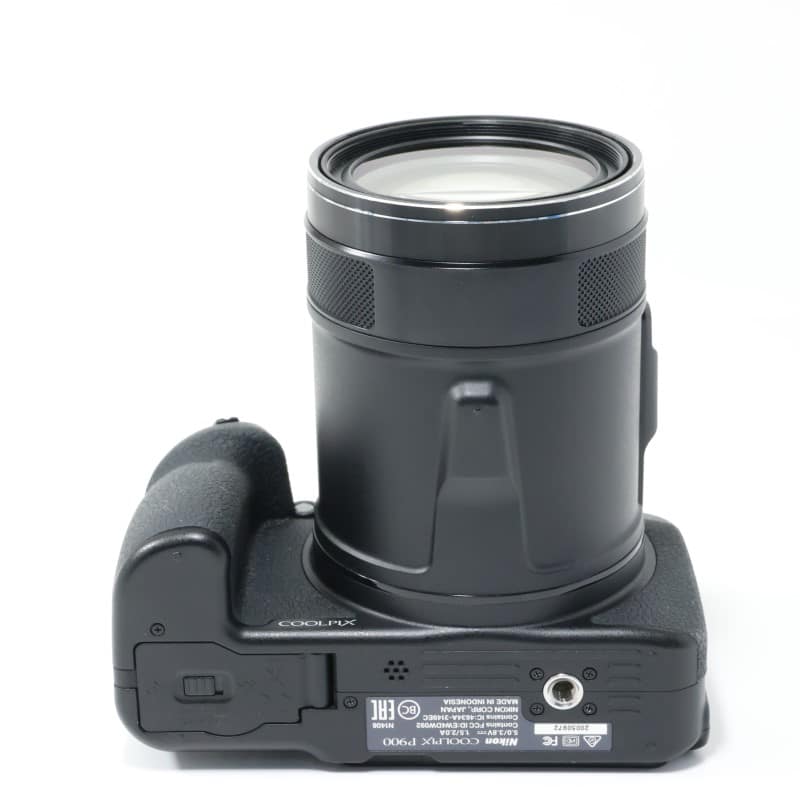 COOLPIX P900