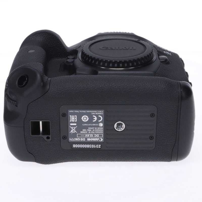 EOS-1D X Mark III ボディー