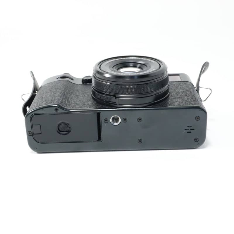 FUJIFILM X100VI ブラック 日英二言語モデル 富士フイルム FUJIFILM X100VI ブラック 日英二言語モデル 中古