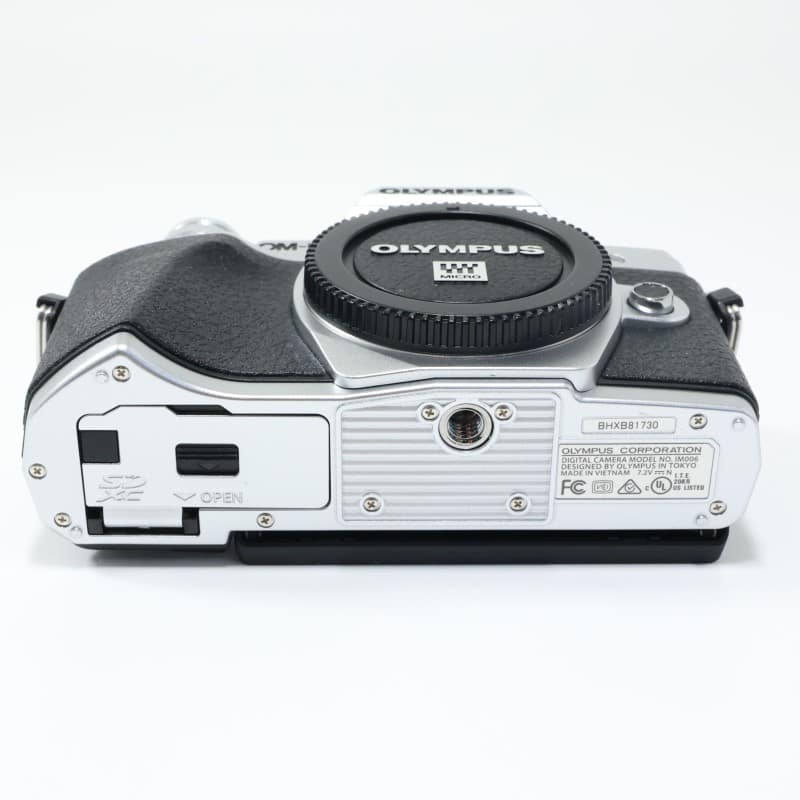 OM-D E-M10 Mark III ボディー シルバー