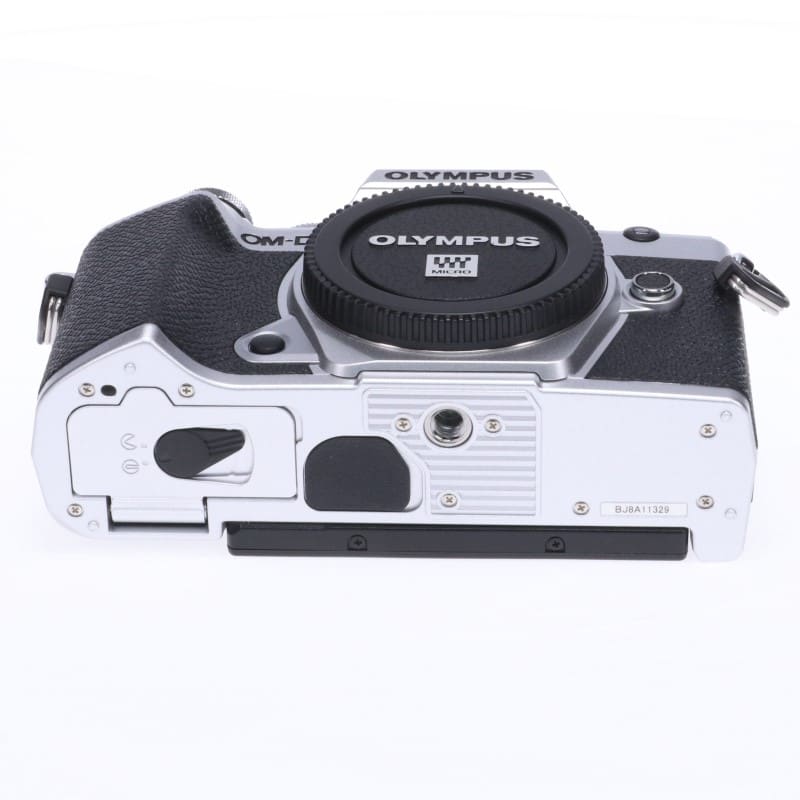 OM-D E-M5 Mark III ボディー シルバー