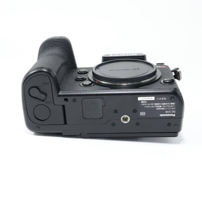 LUMIX S1R ボディ DC-S1R-K