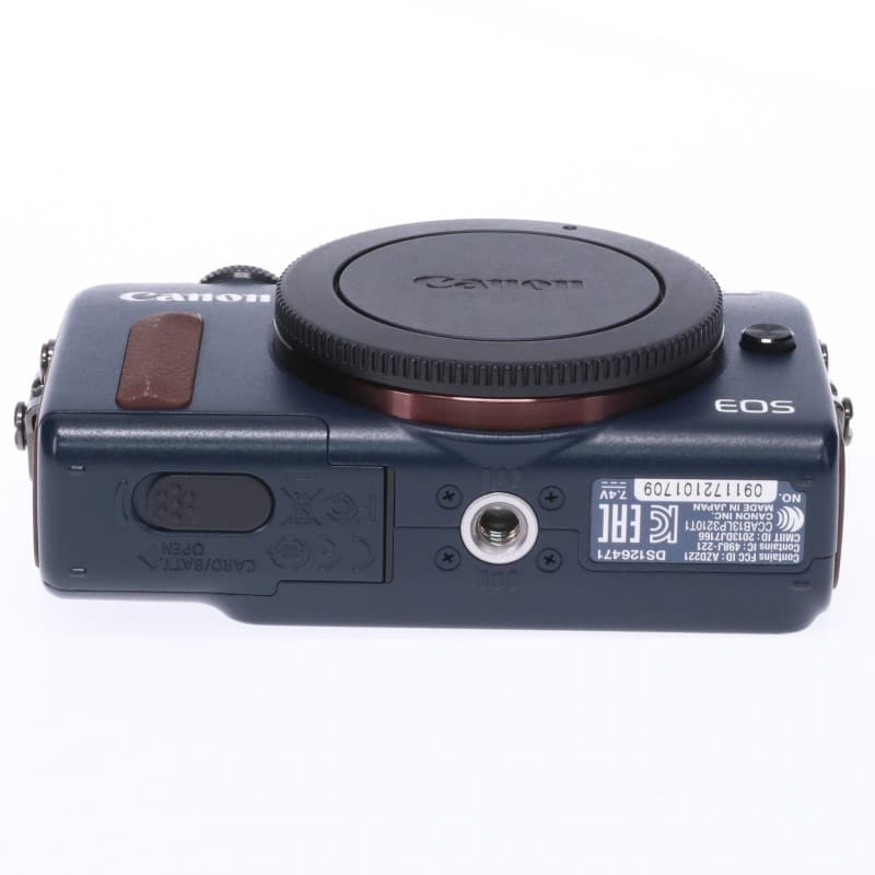 EOS M2 ボディ ベイブルー