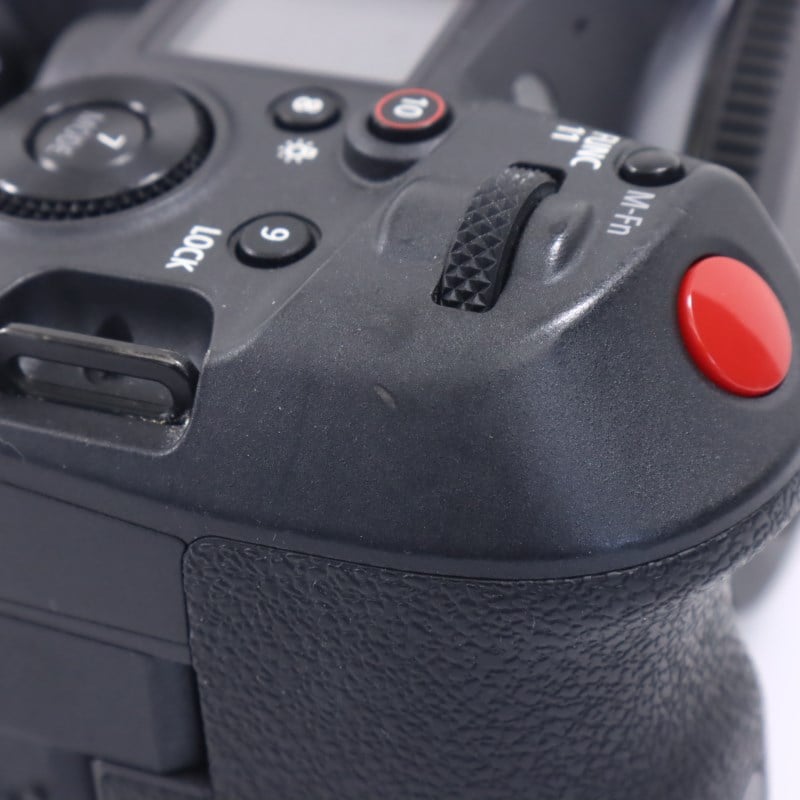 EOS R5 C ボディー