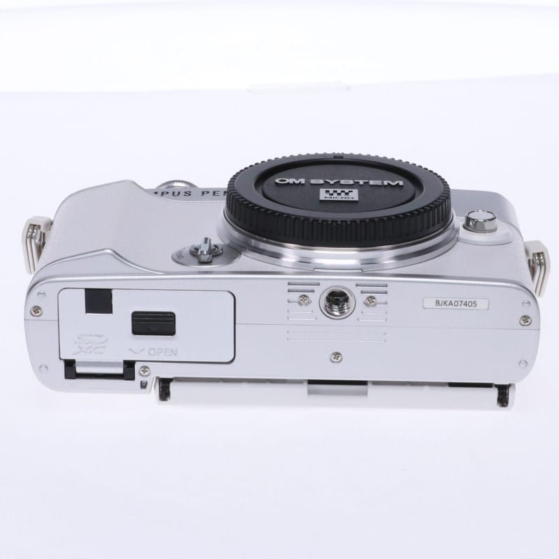 PEN E-P7 ボディー ホワイト