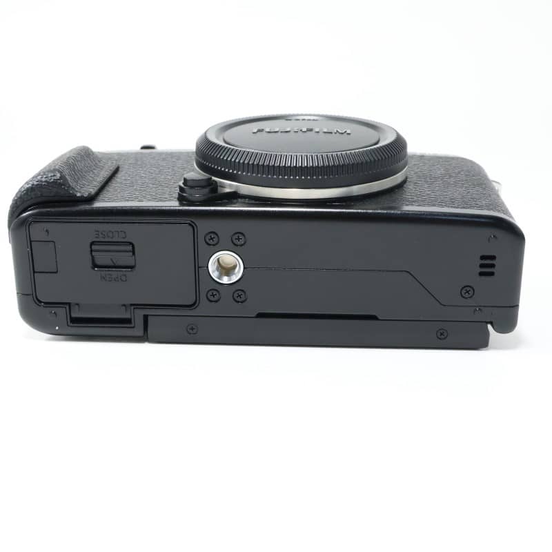 FUJIFILM X-T100 ボディ ブラック