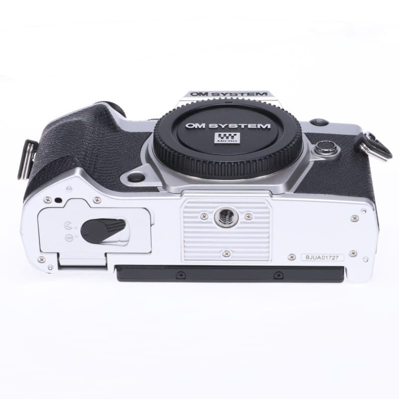 OM SYSTEM OM-5 Mark II ボディー シルバー