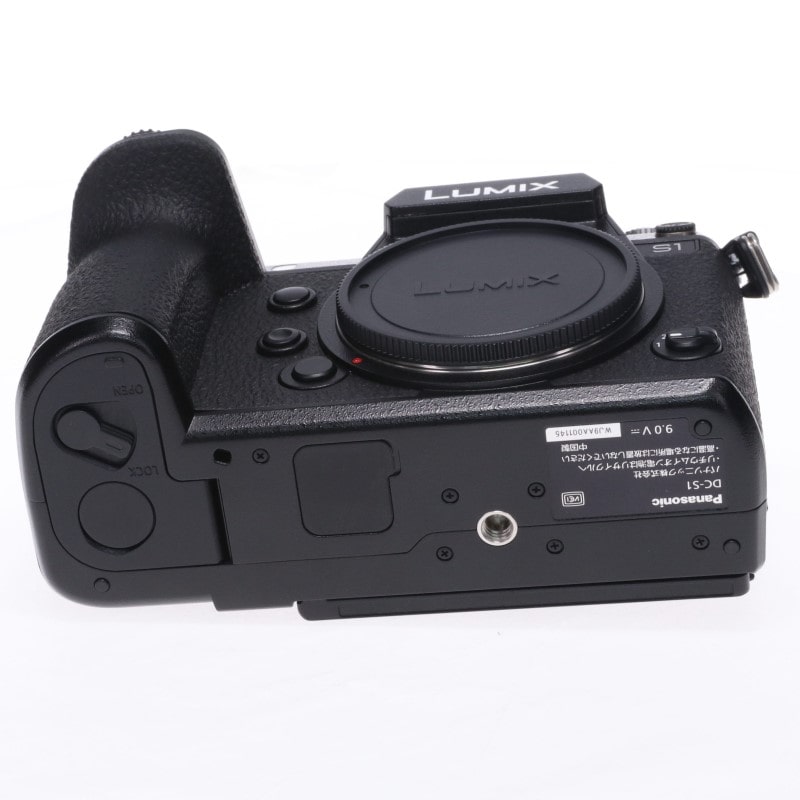 LUMIX DC-S1