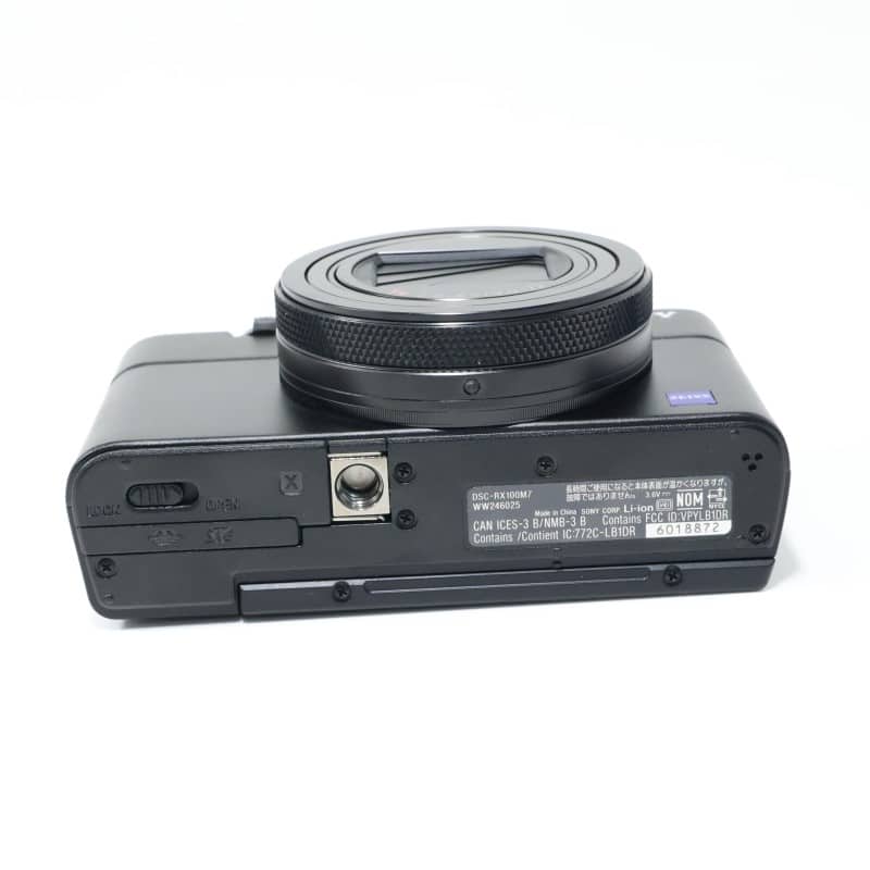 Cyber-shot RX100VII DSC-RX100M7G