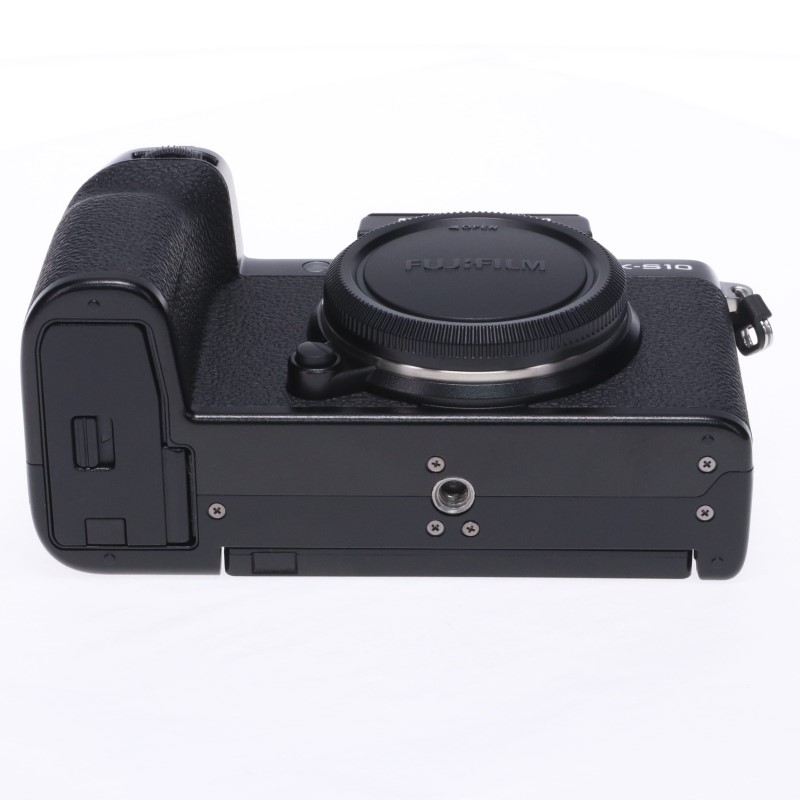 FUJIFILM X-S10