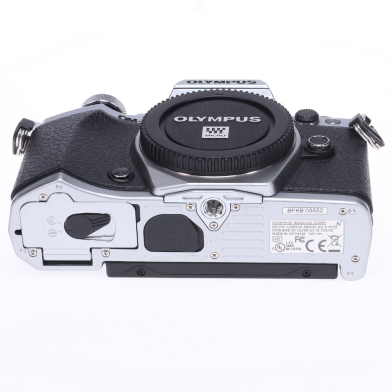OM-D E-M5 Mark II ボディー シルバー