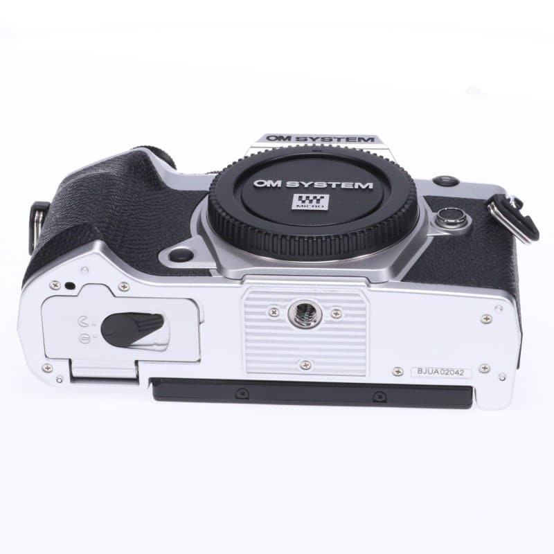 OM SYSTEM OM-5 Mark II ボディー シルバー