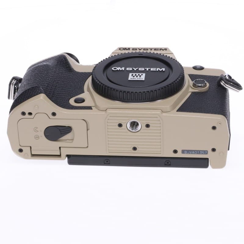 OM SYSTEM OM-5 Mark II ボディー サンドベージュ