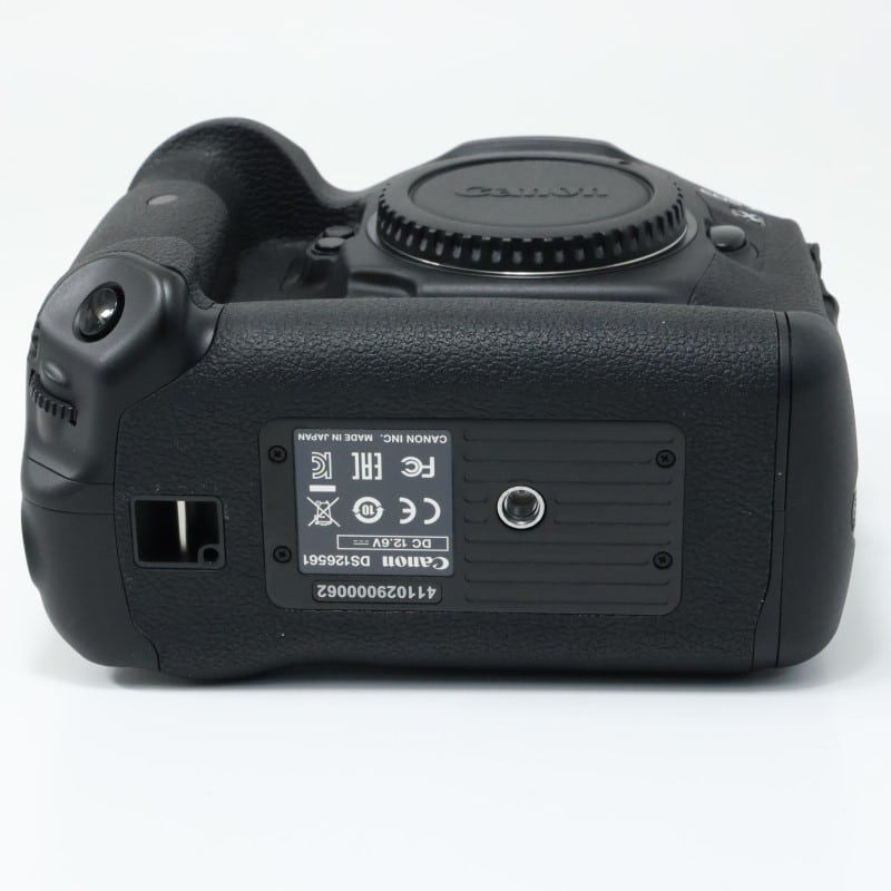EOS-1D X Mark II ボディー