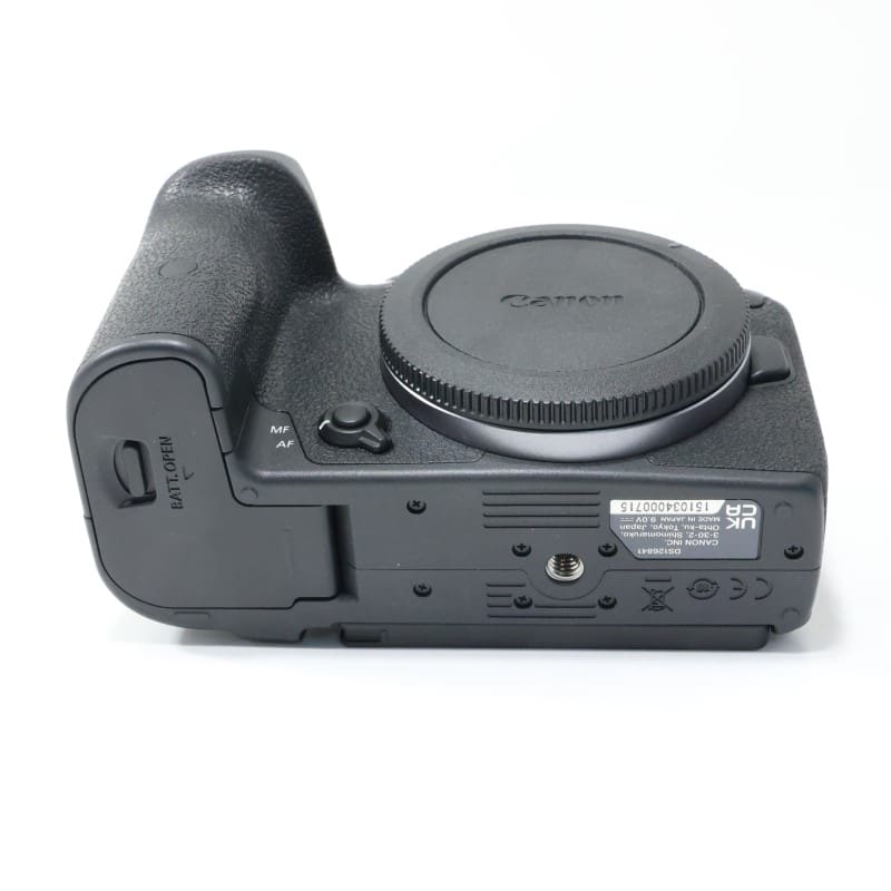 EOS R7 ボディー