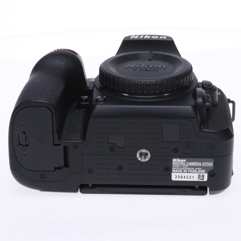 D7500 ボディ