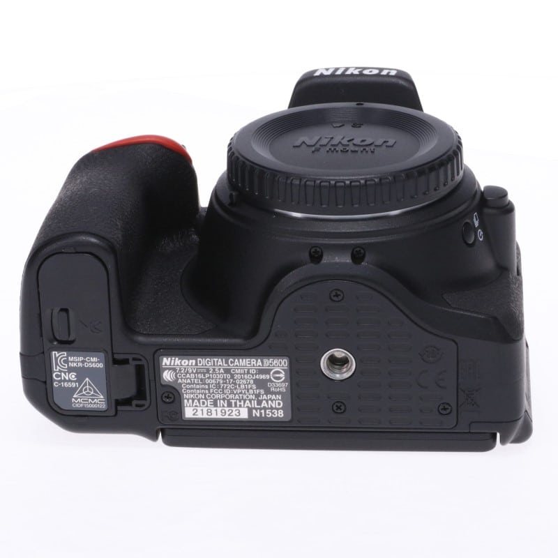 D5600