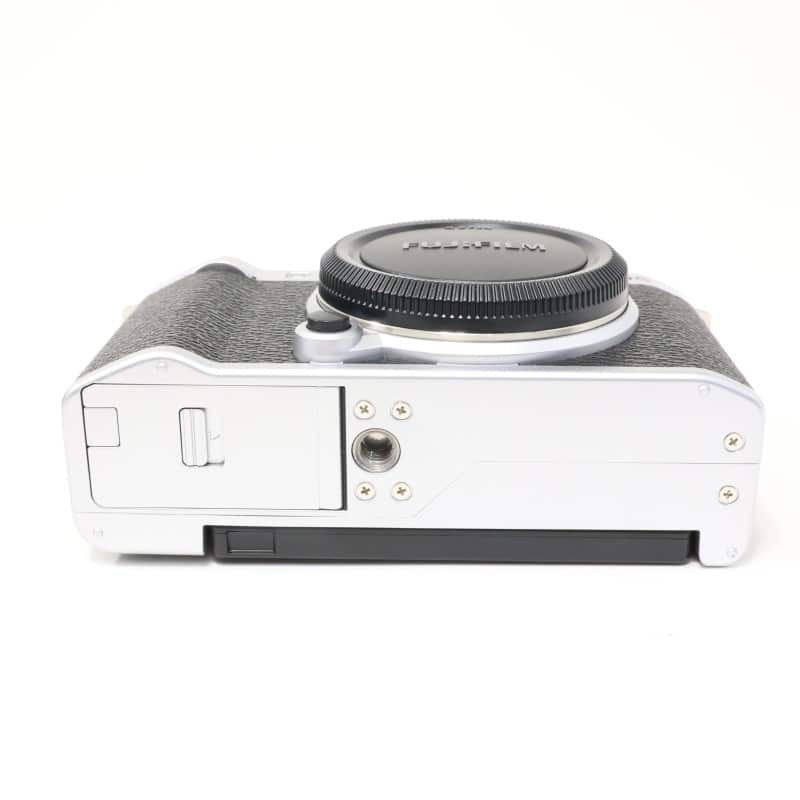 富士フイルム X-M5 ボディ シルバー 中古 C2120172502275｜中古