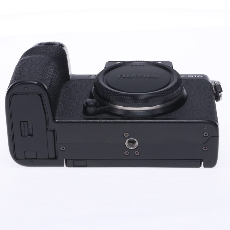 FUJIFILM X-S10