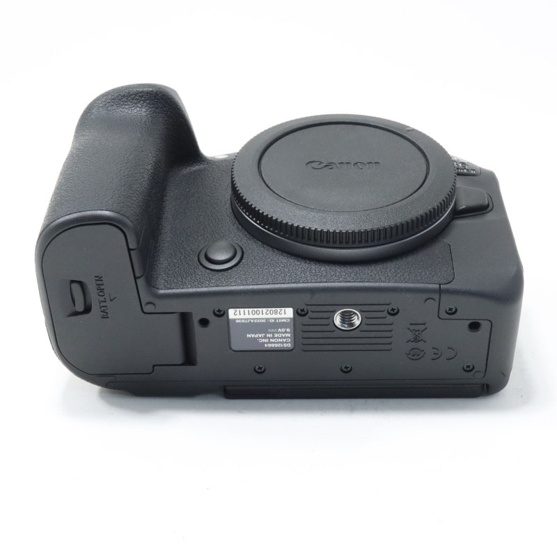 EOS R6 Mark II ボディー 海外モデル