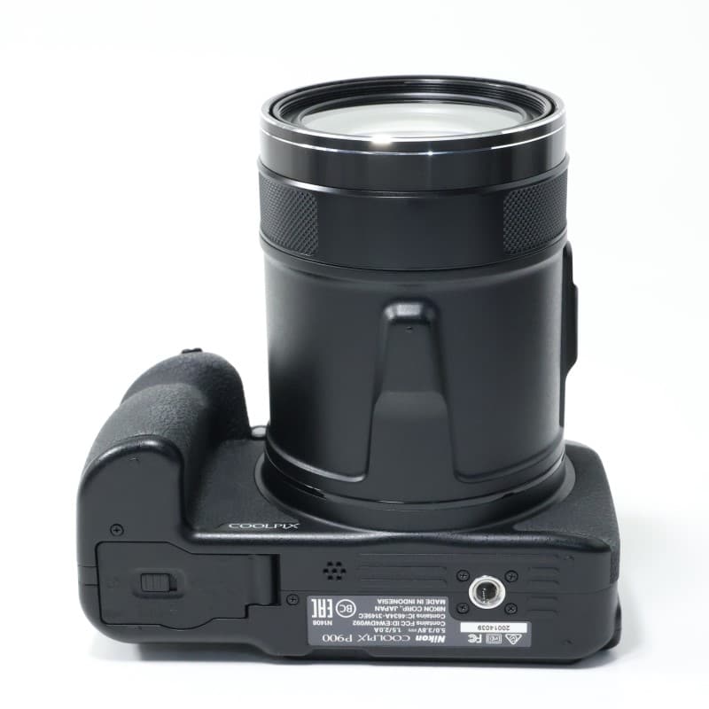 COOLPIX P900