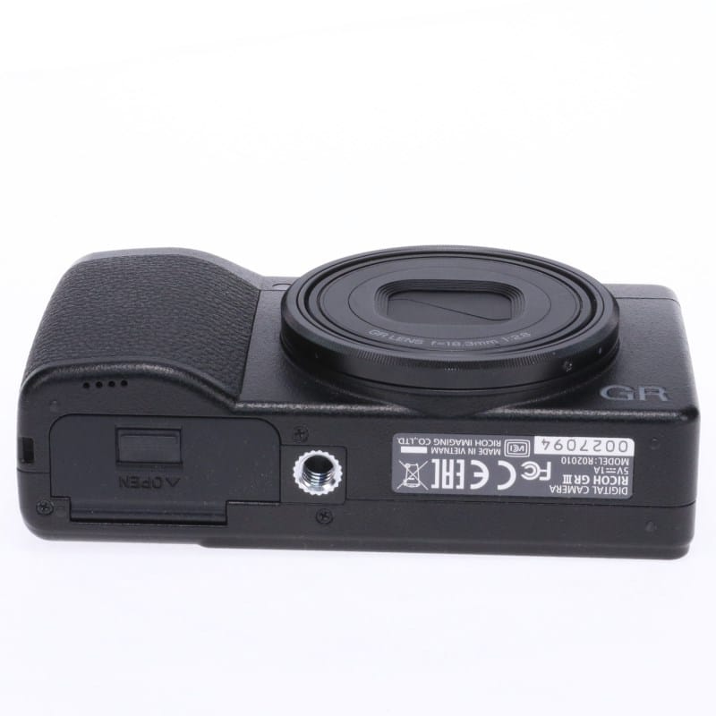 RICOH RICOH GR III AB-ランク 中古｜フジヤカメラ