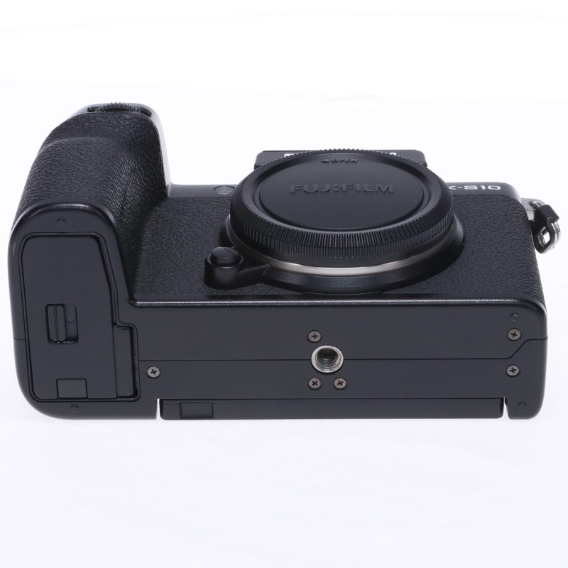 FUJIFILM X-S10