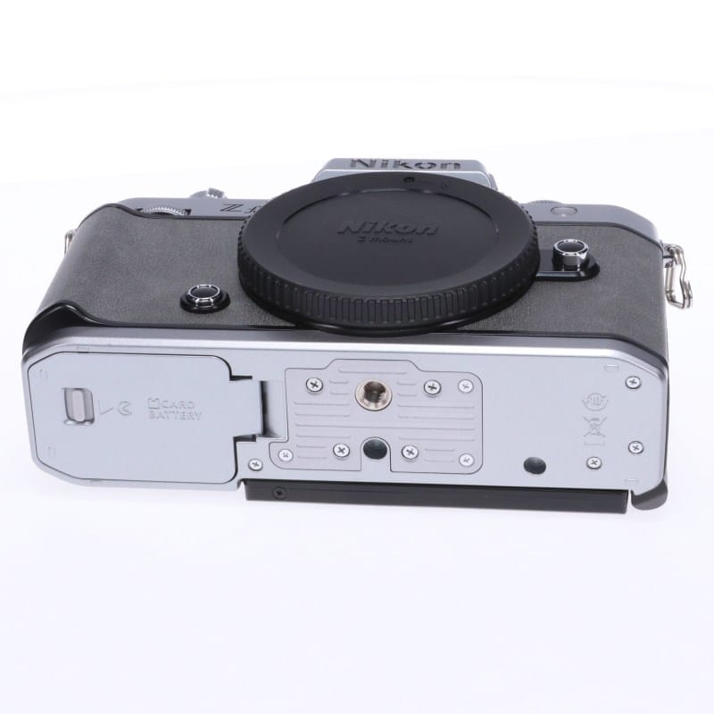 Nikon Zf ボディ シルバー ABランク 中古｜フジヤカメラ