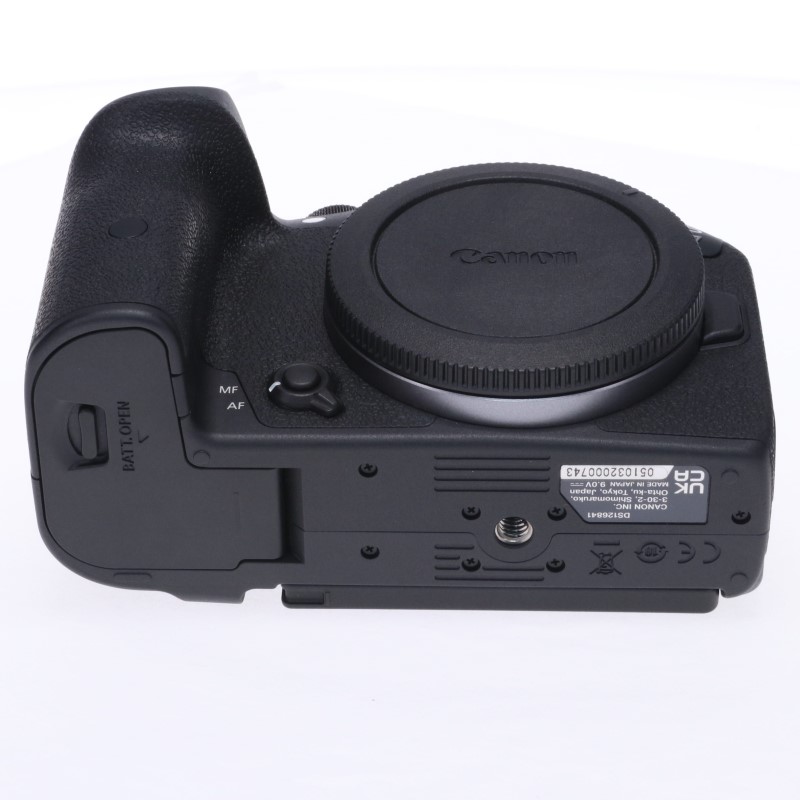 EOS R7