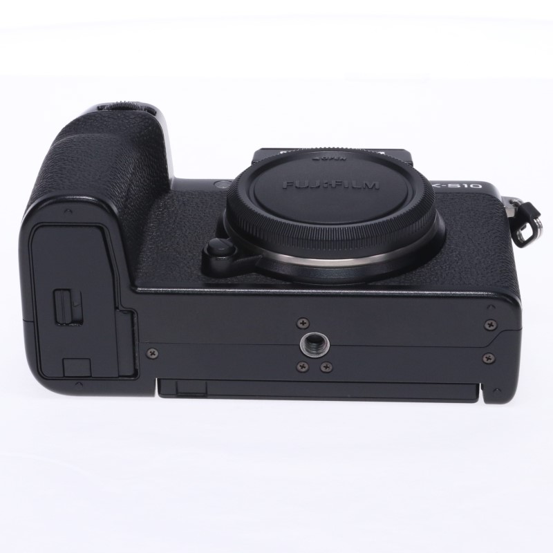 FUJIFILM X-S10
